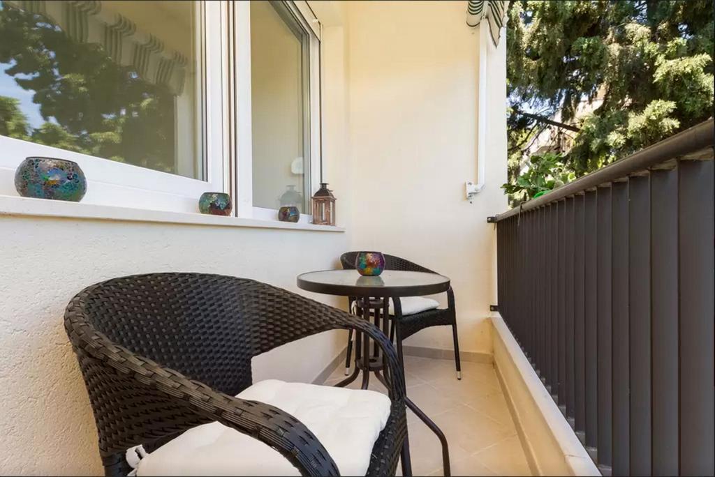 Apartment Put Meja Split Exterior photo